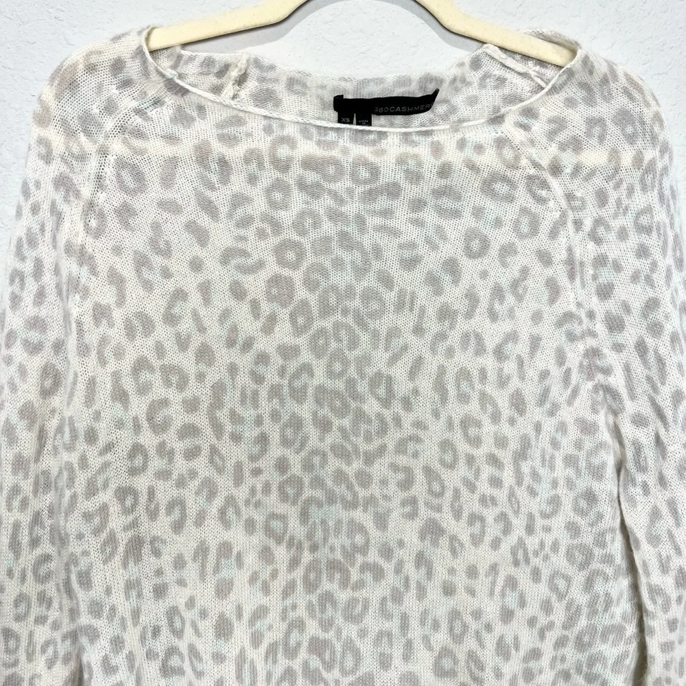 360 Cashmere 100% Cashmere Leopard Animal Print Sweater Size Extra Small - Picture 3 of 7